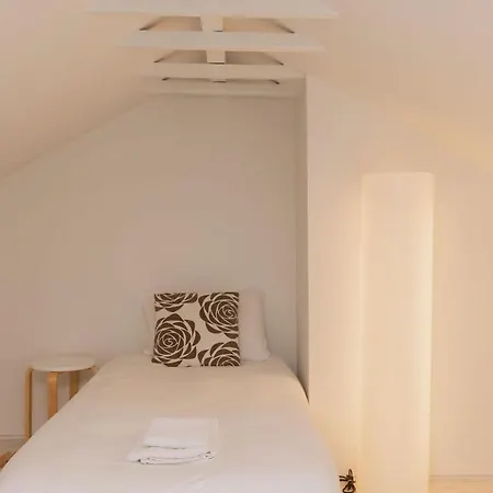 דירה Amazing 4bdr Flat In Areeiro By Lovelystay ליסבון