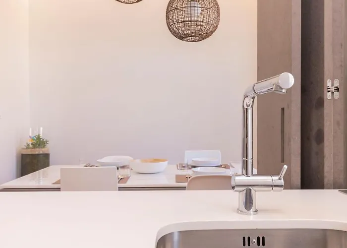 Apartment Amazing 4bdr Flat In Areeiro By Lovelystay Lisbon