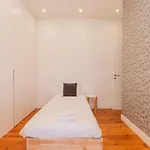 Amazing 4bdr Flat In Areeiro By Lovelystay Апартаменты